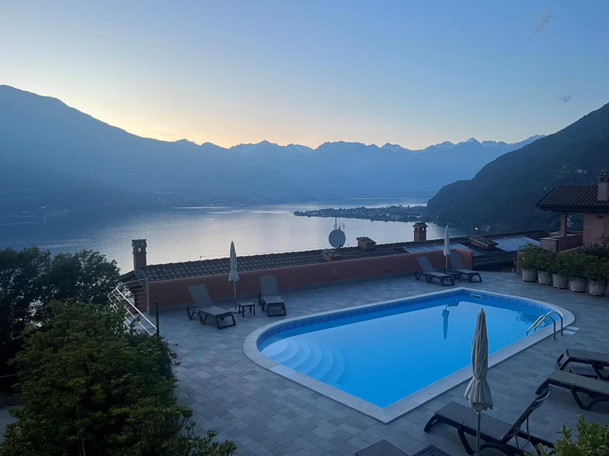Stunning Apartment- Terrace And Swimming Pool Беллано Экстерьер фото